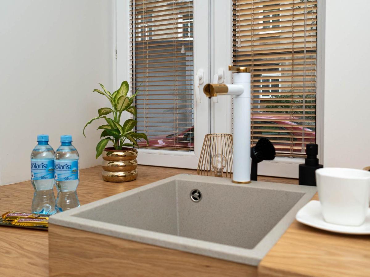 Apartament Gold Aleja Nmp 8 - Free Parking Częstochowa Exterior foto