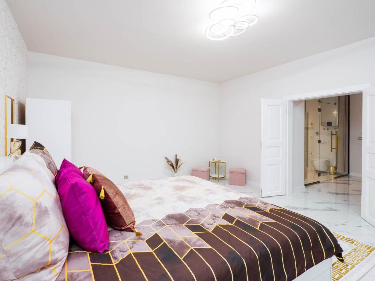 Apartament Gold Aleja Nmp 8 - Free Parking Częstochowa Exterior foto